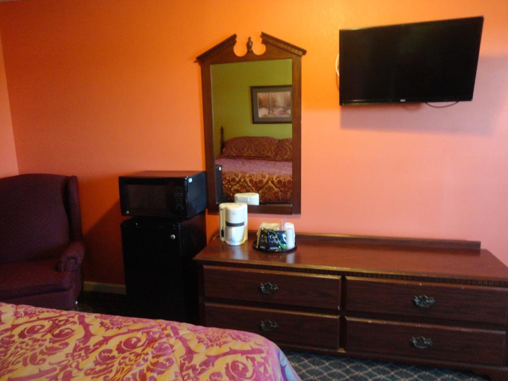 Royal Inn & Suites Tunica Room photo